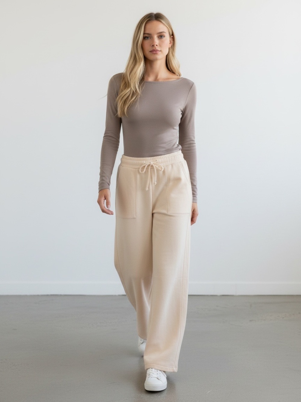 1570 • French Vanilla Soft Cozy Fleece Barrel Draw String Pocket Sweat Pants